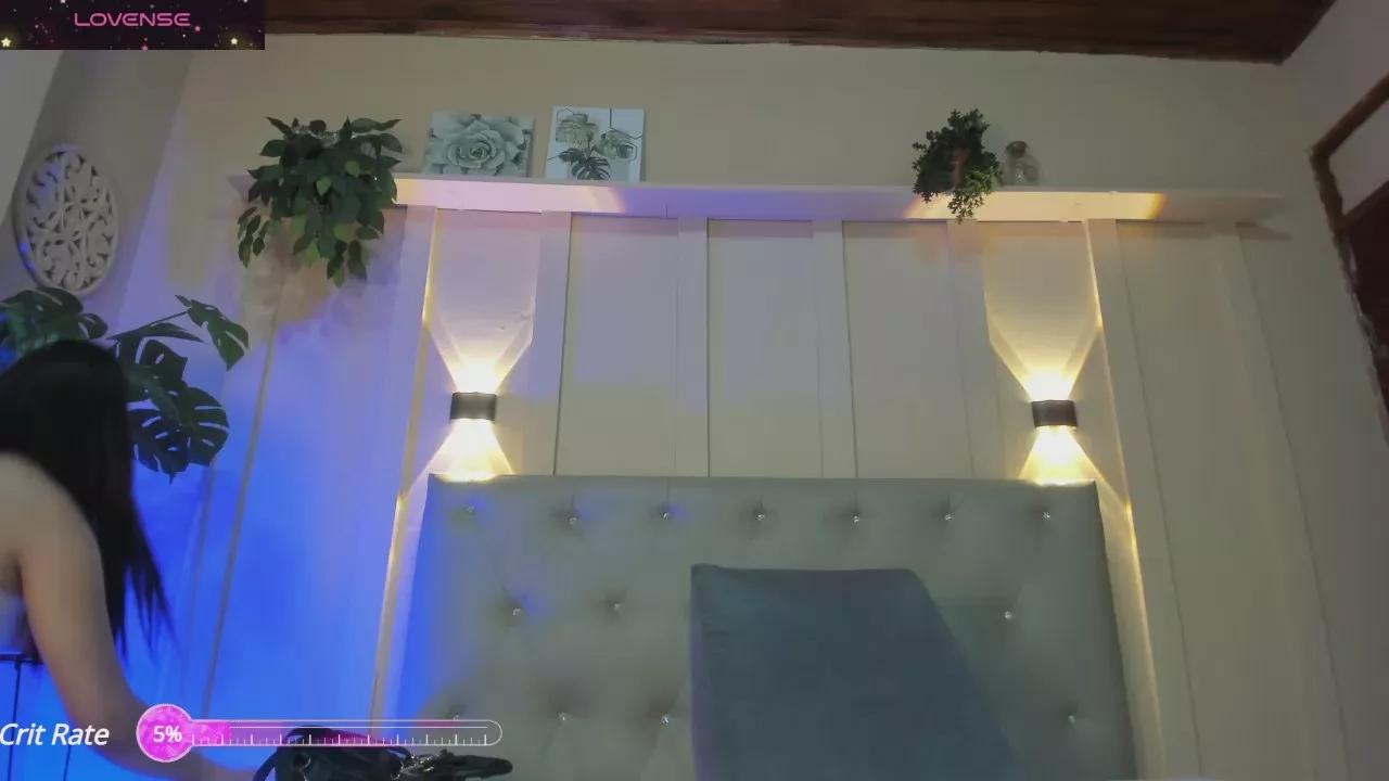 mensia_ on Cam4 