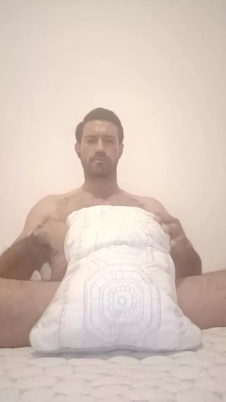 Migueladastl05 on Cam4 