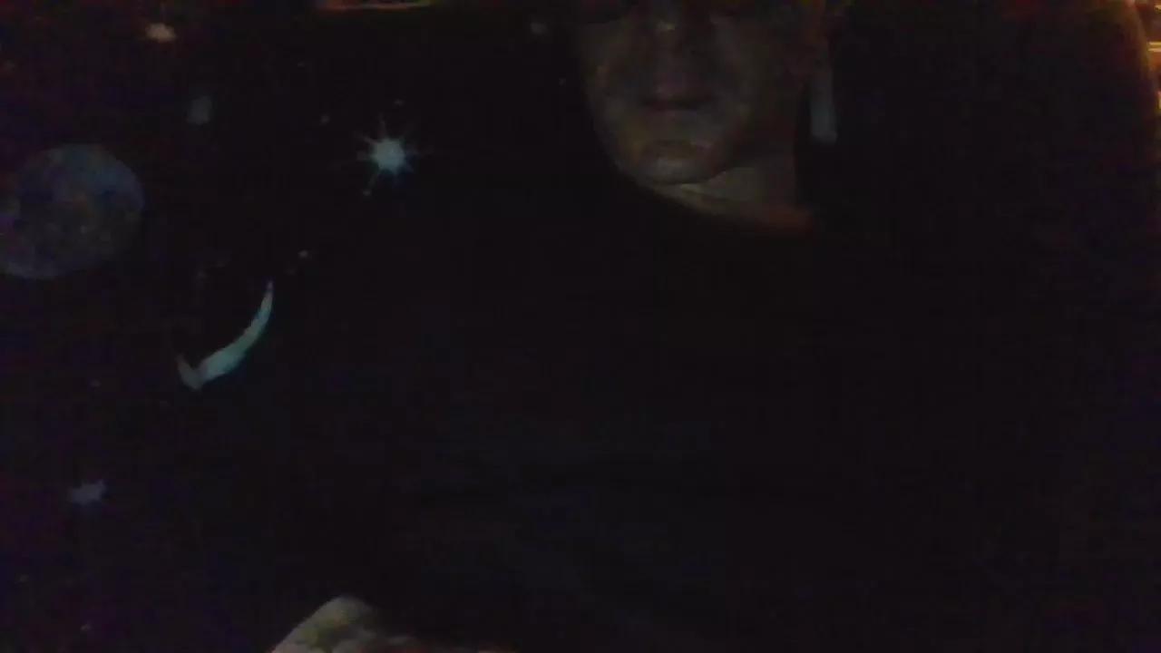 Mikigin on Cam4 