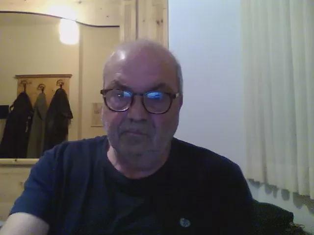 minuzzo61 on Cam4 