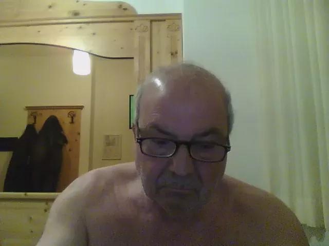 minuzzo61 on Cam4 