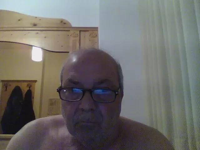minuzzo61 on Cam4 
