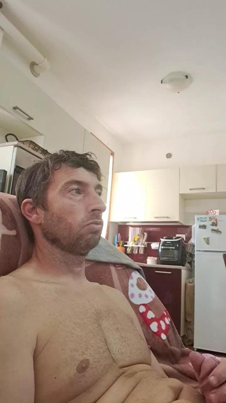 Mirko290180 on Cam4 