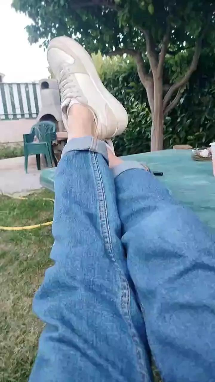 MissSKinny85 on Cam4 
