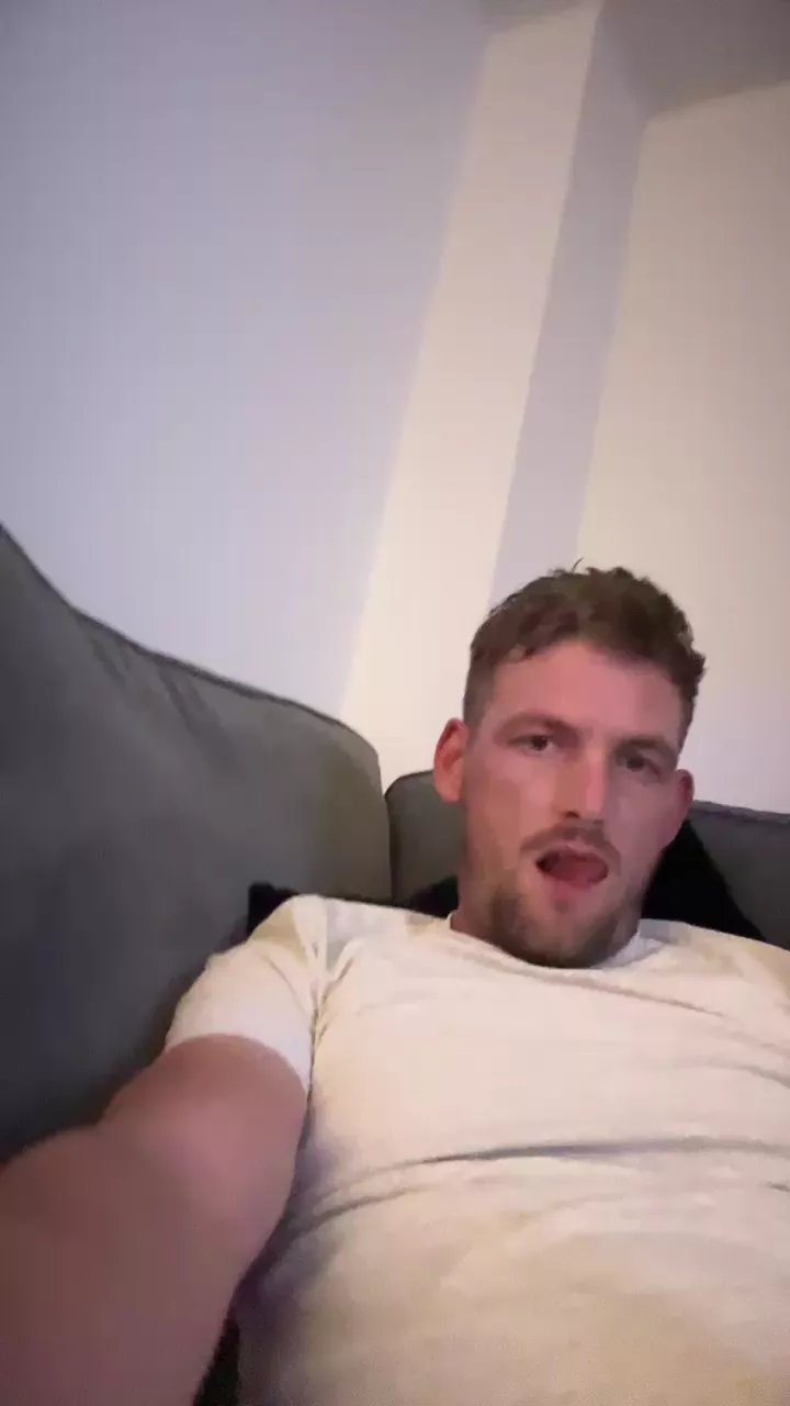 Offline Mlg2025 on Cam4