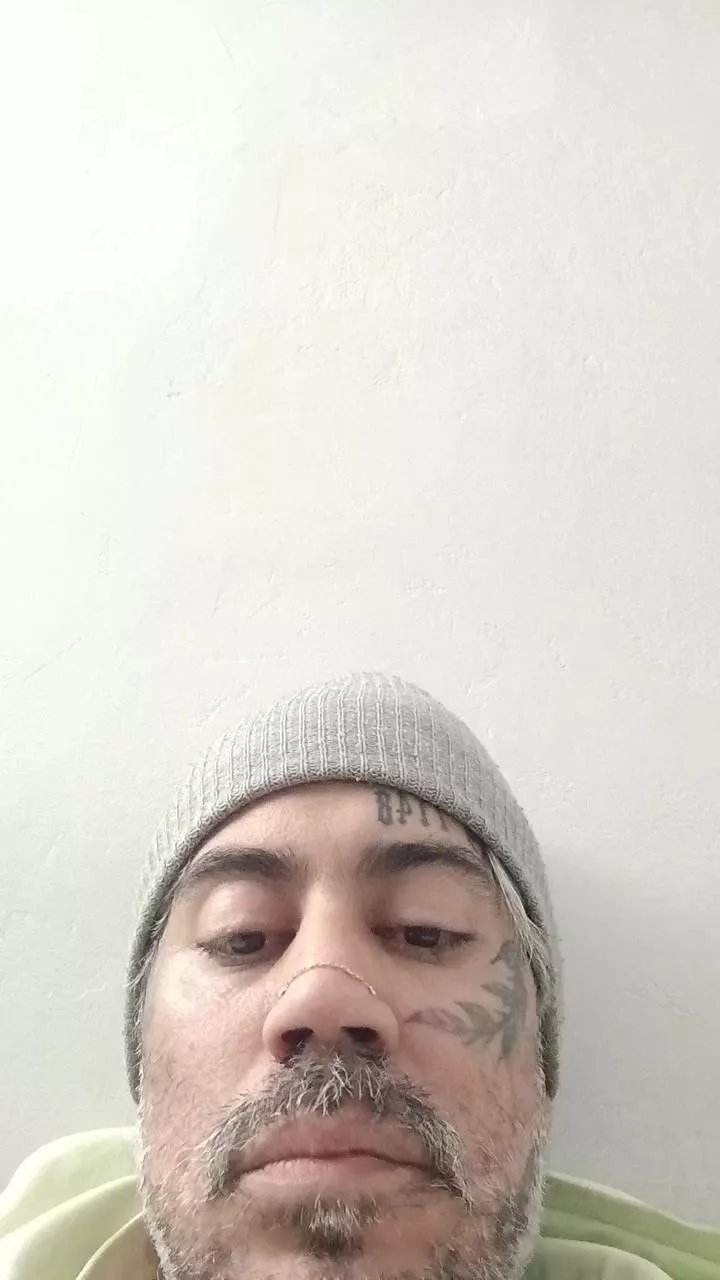 Offline mojhei on Cam4