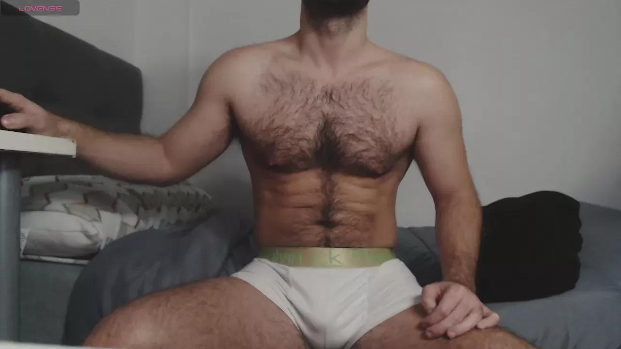 myhairymacho on Cam4 