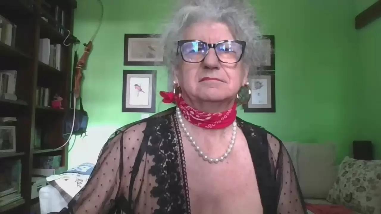 nacha8888 on Cam4 
