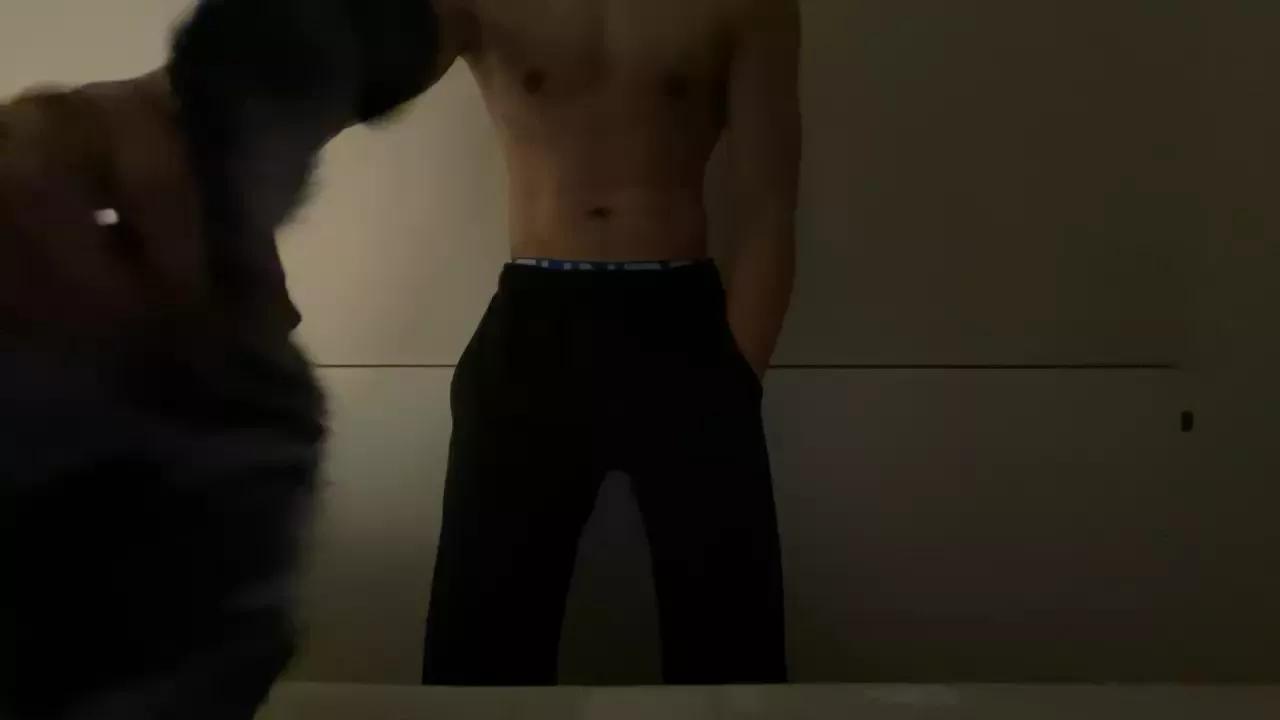 Nhands on Cam4 