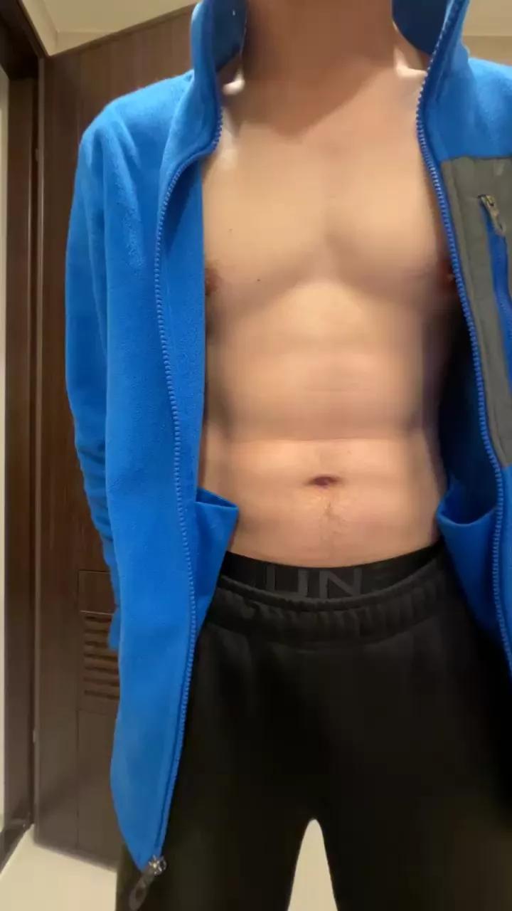 Nhands on Cam4 
