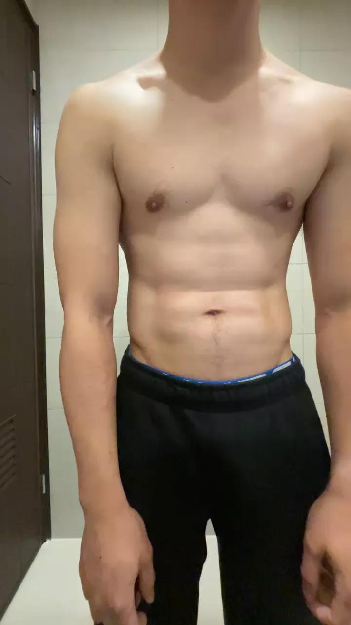 Nhands on Cam4 