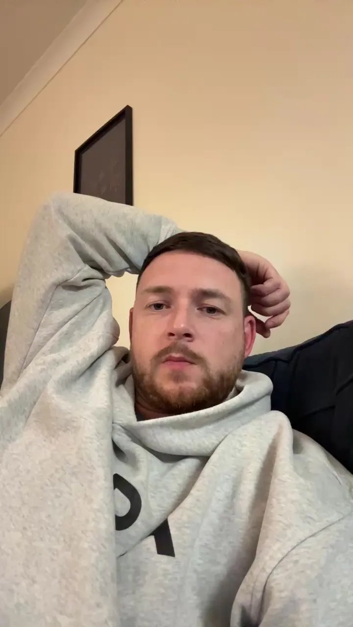 Offline Nicehardon3 on Cam4