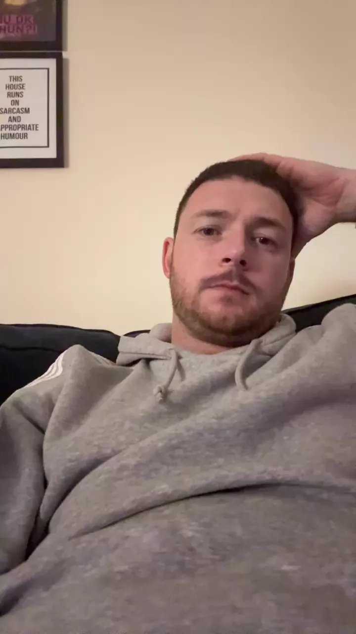 Offline Nicehardon3 on Cam4