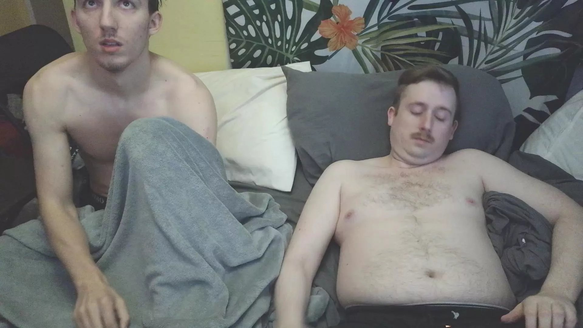 Offline NicoDavis on Cam4