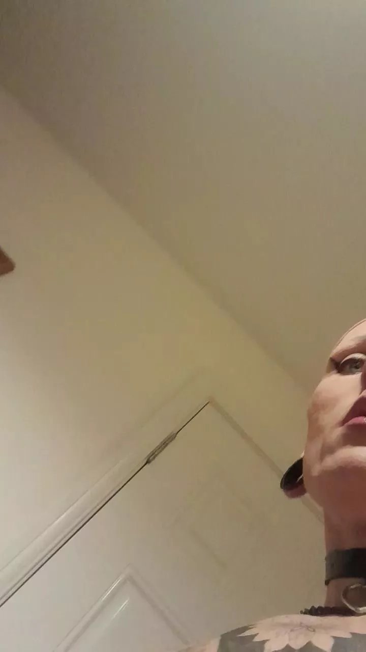 Offline nnora007 on Cam4