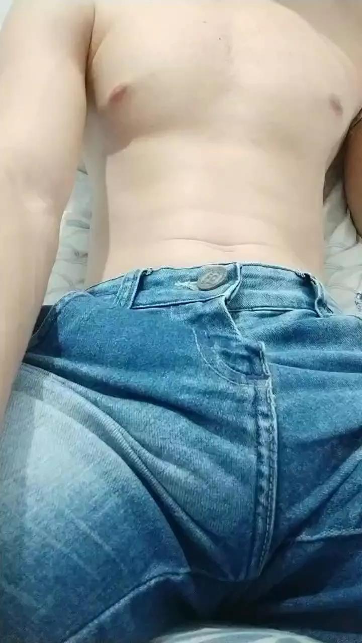 Novin_ce on Cam4 
