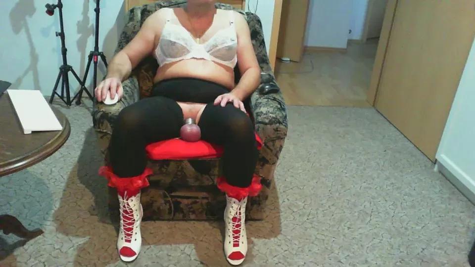 NyloniaDWT on Cam4 