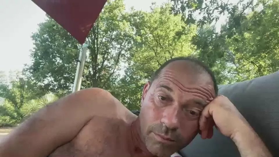 Offline osiris8475 on Cam4