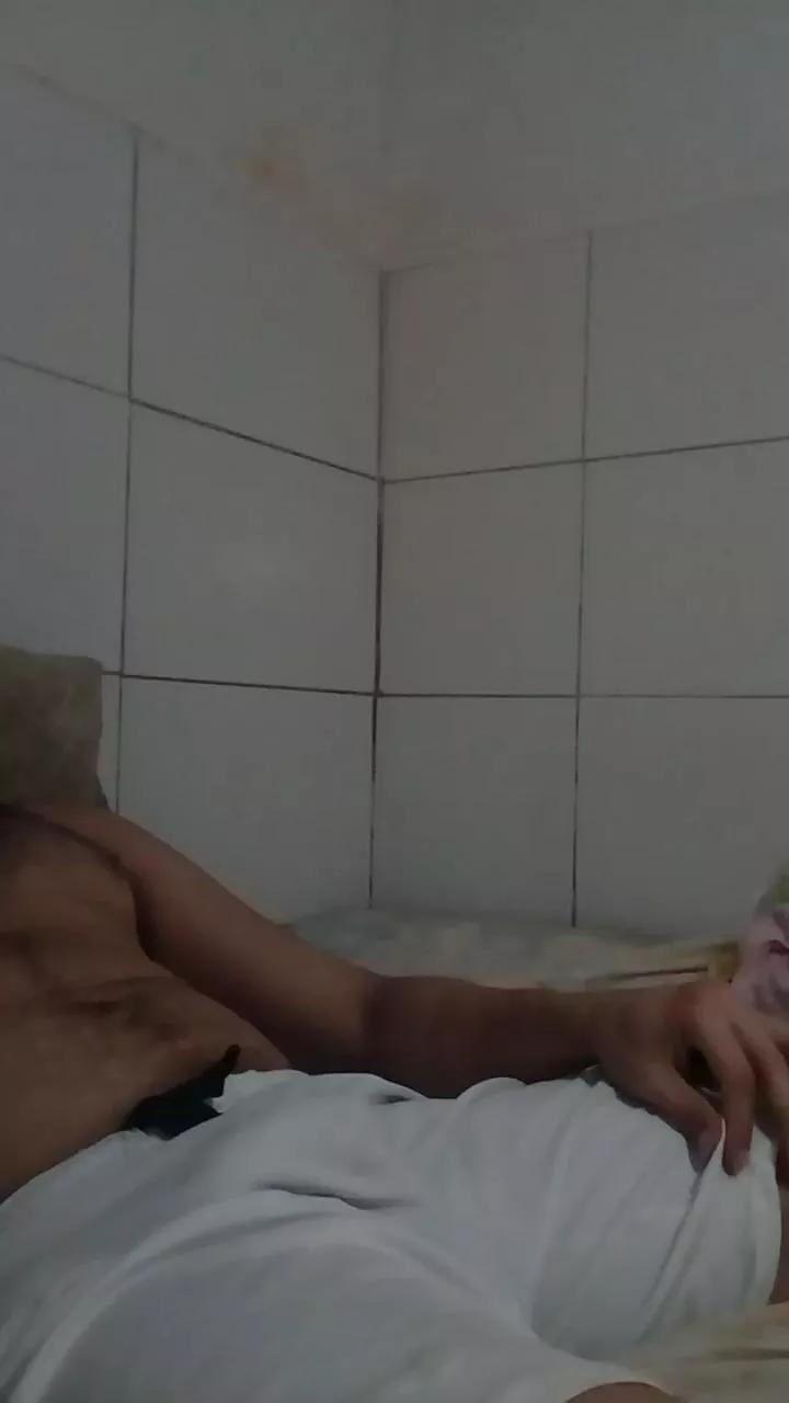 Pedrog24 on Cam4 