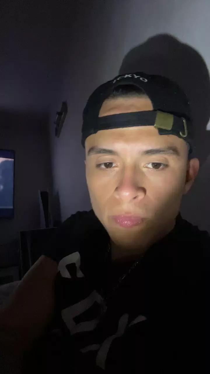 penegrandehot1 on Cam4 