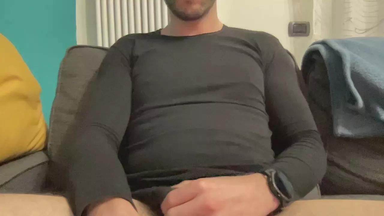 polinimarco23g1 on Cam4 