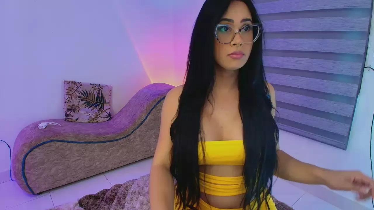 Rashell_zepol on Cam4 