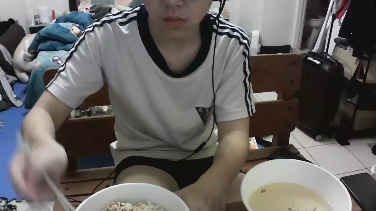 rayo220 on Cam4 