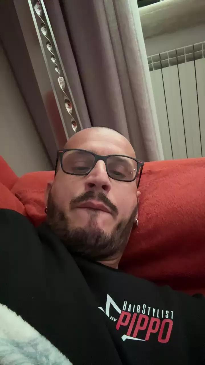 Resister74 on Cam4 