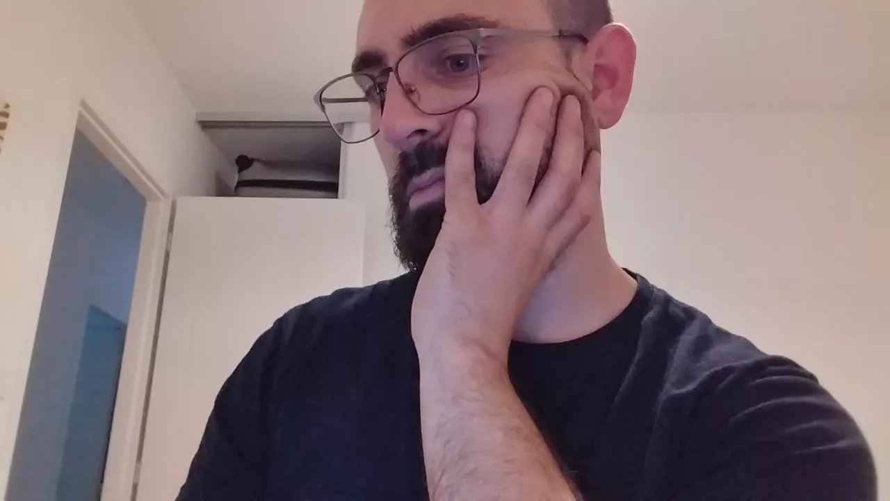 Offline Ribeiro33240 on Cam4