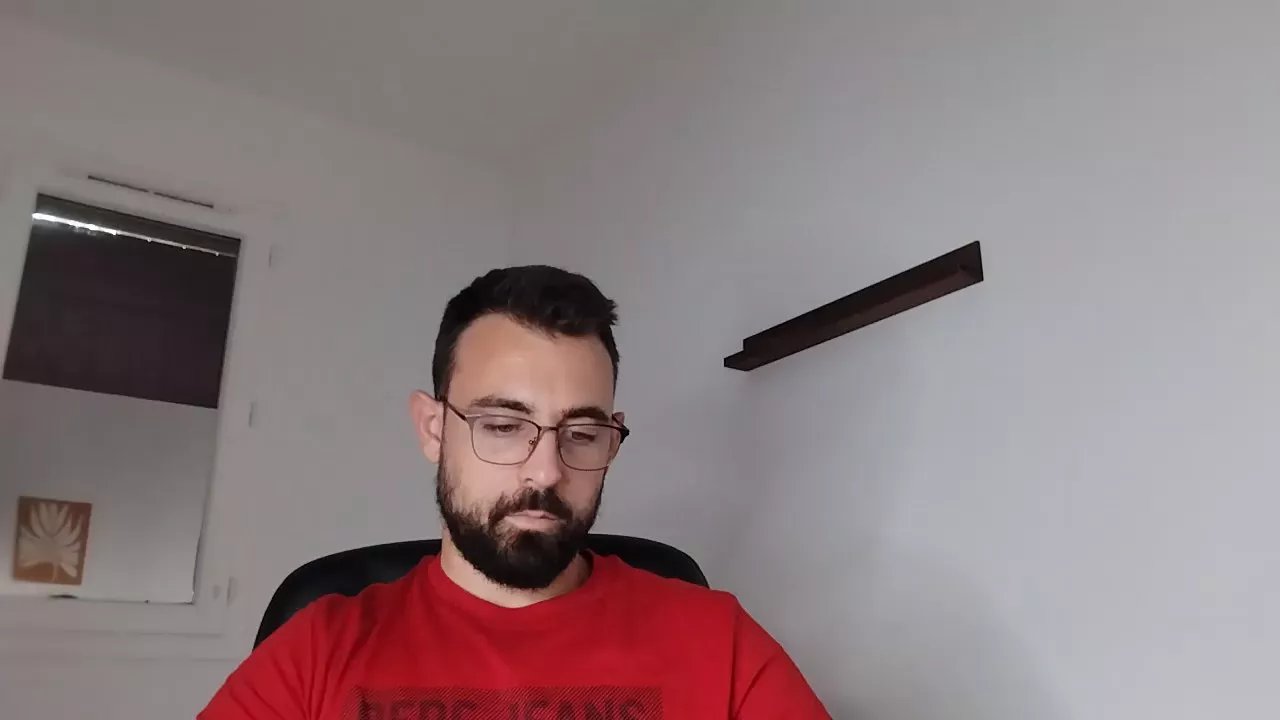 Offline Ribeiro33240 on Cam4