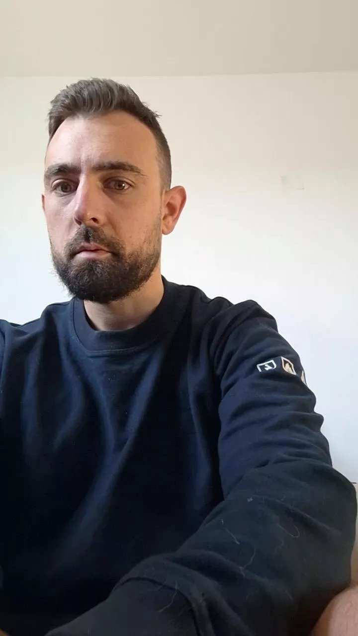 Offline Ribeiro33240 on Cam4