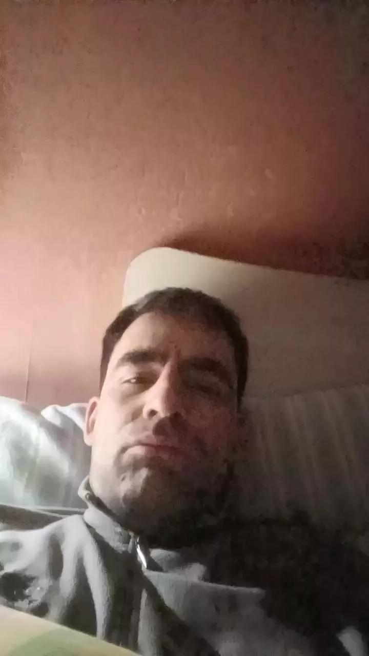 Ronaldlutini on Cam4 