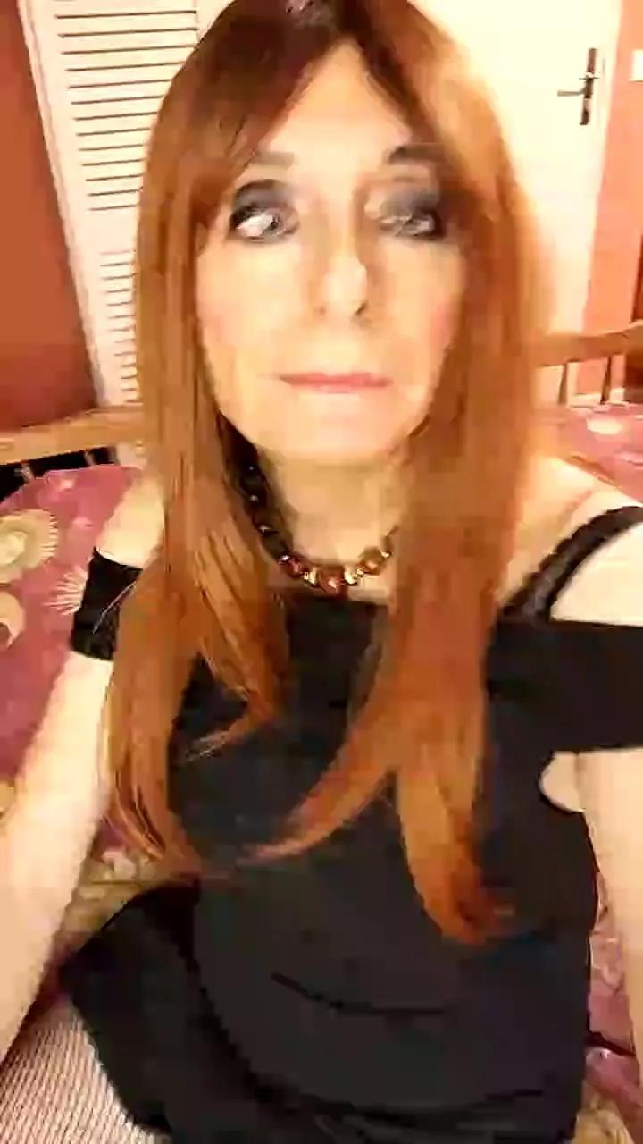 Saabrinaahot on Cam4 