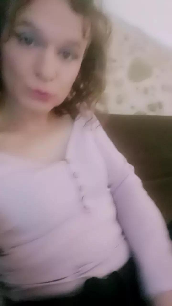 SabrinaTrv on Cam4 