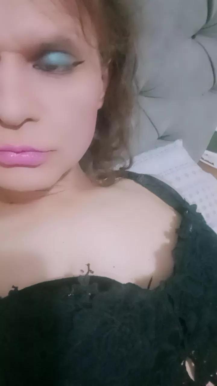 SabrinaTrv on Cam4 