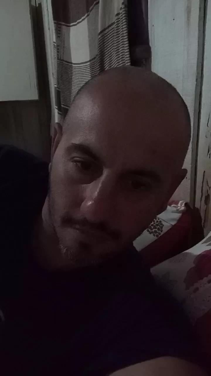 sedutor410 on Cam4 