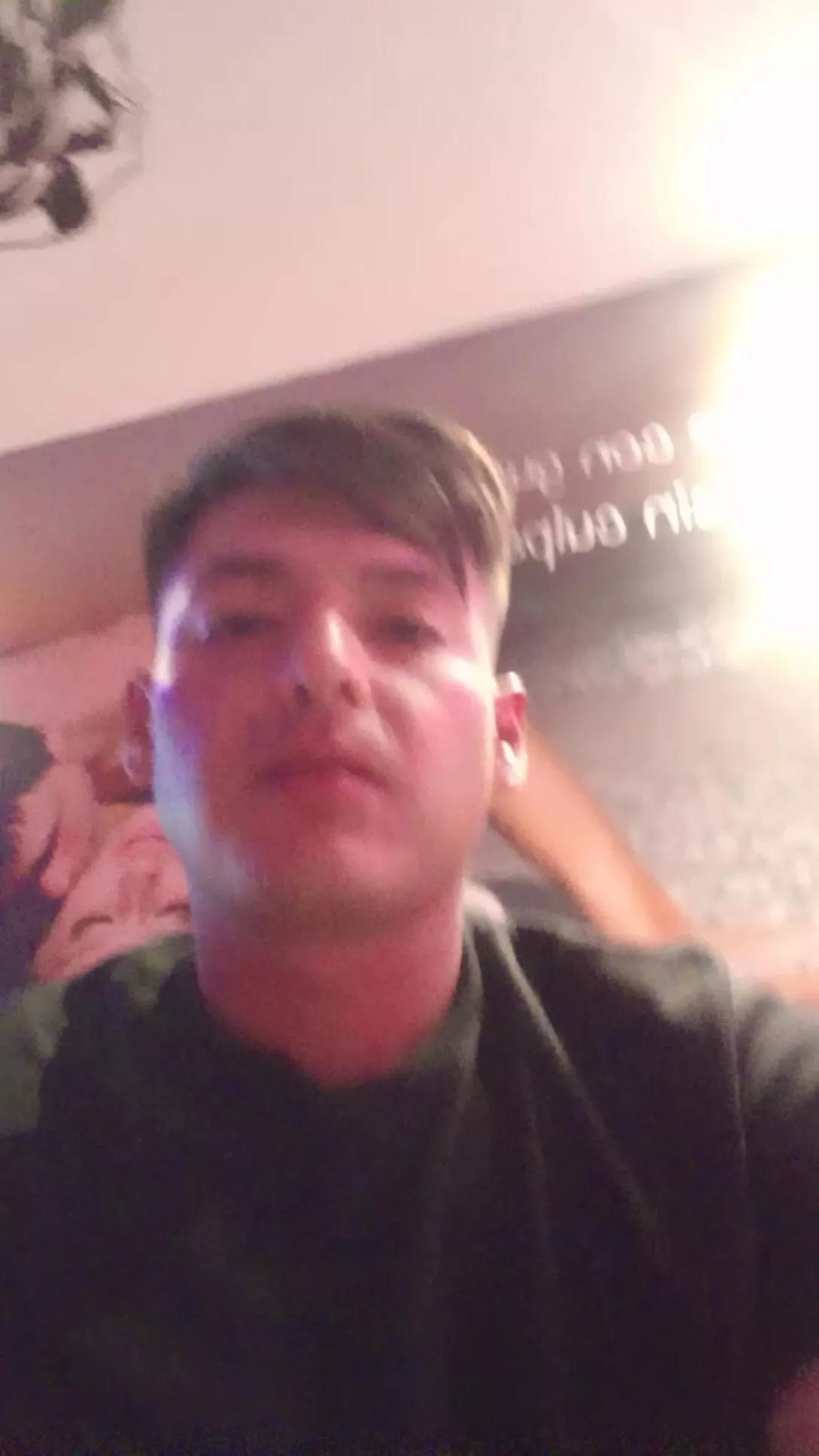Sexlatin9928 on Cam4 