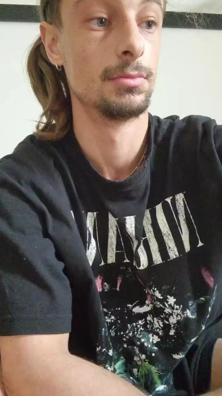 SexySayajin on Cam4 