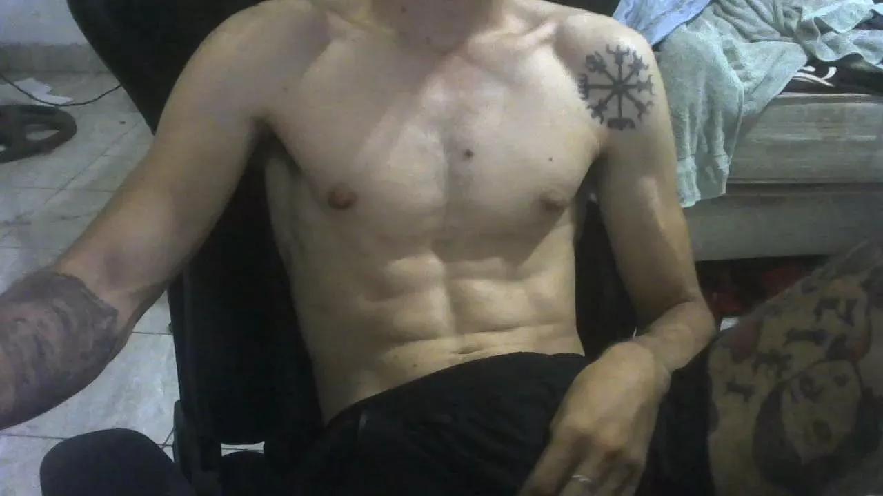 Sl1mb0y on Cam4 
