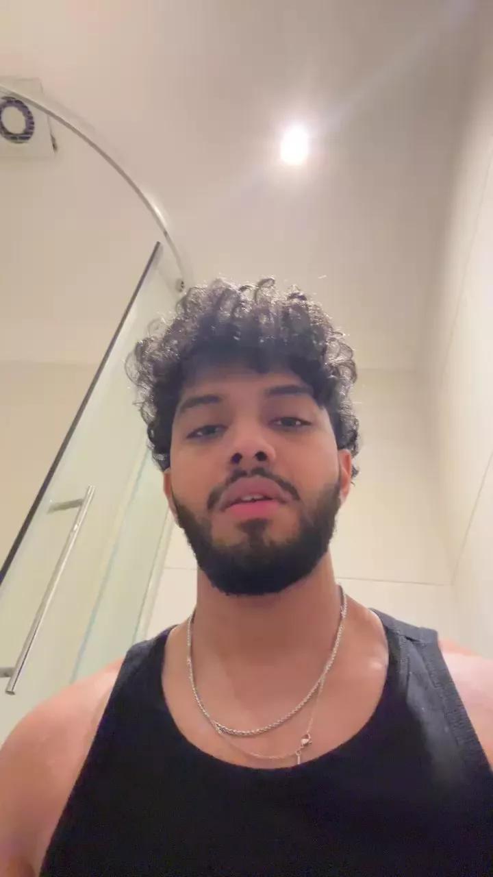 sloppy69_sexy on Cam4 