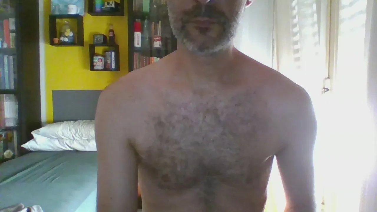 Offline spintriae1 on Cam4