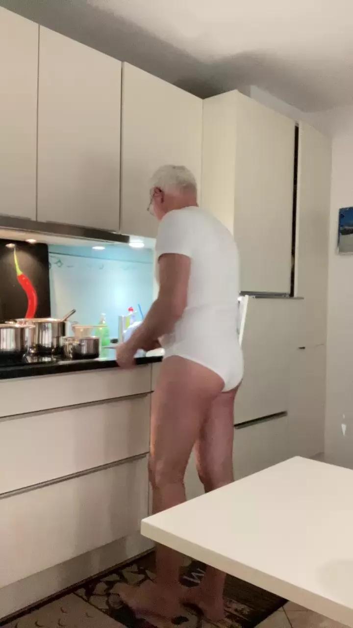 Strolch1707 on Cam4 