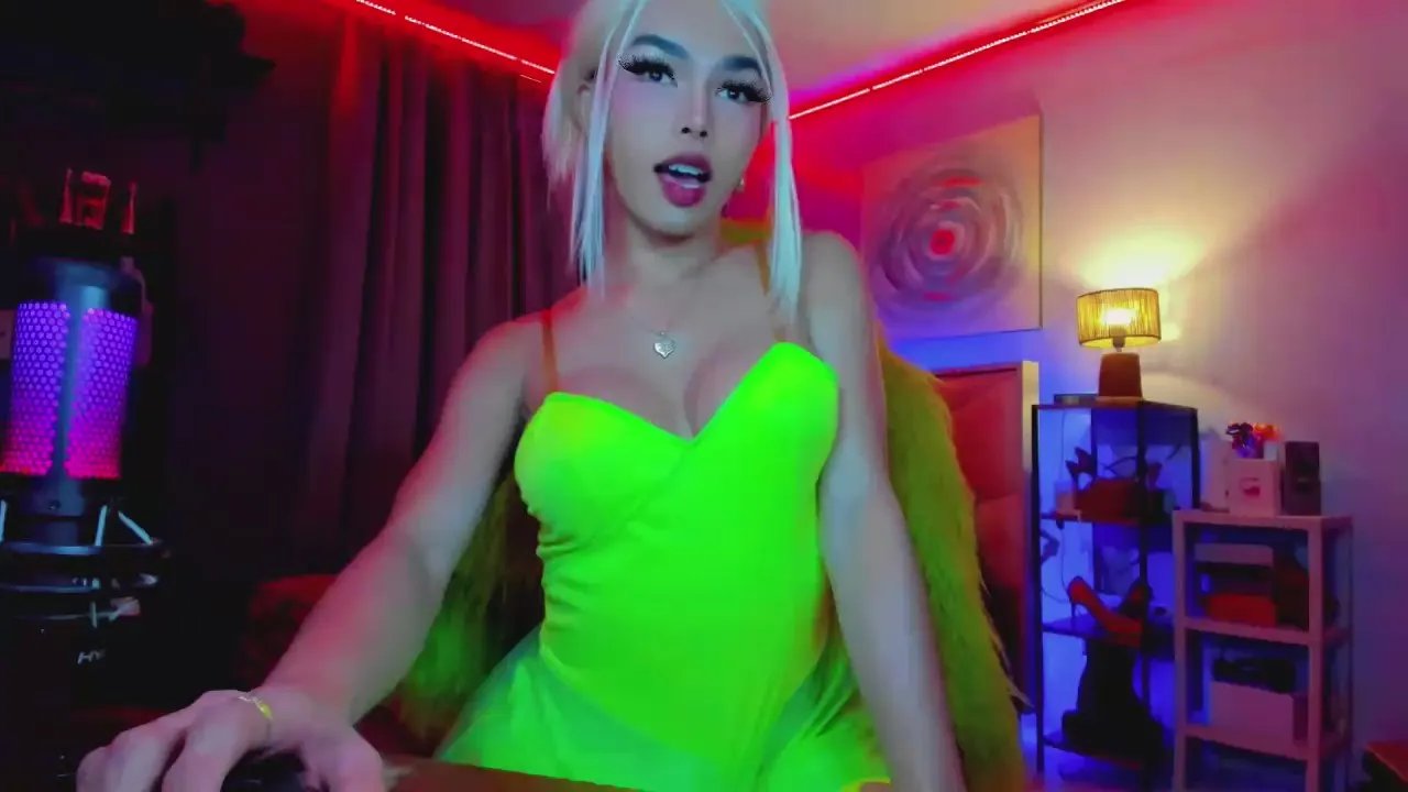 Offline Sweatee_Jiggler on Cam4