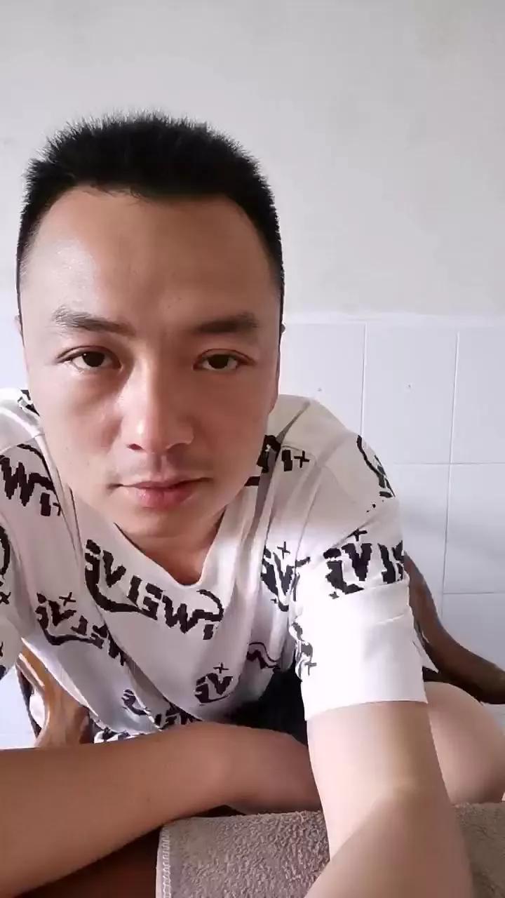 swg76 on Cam4 