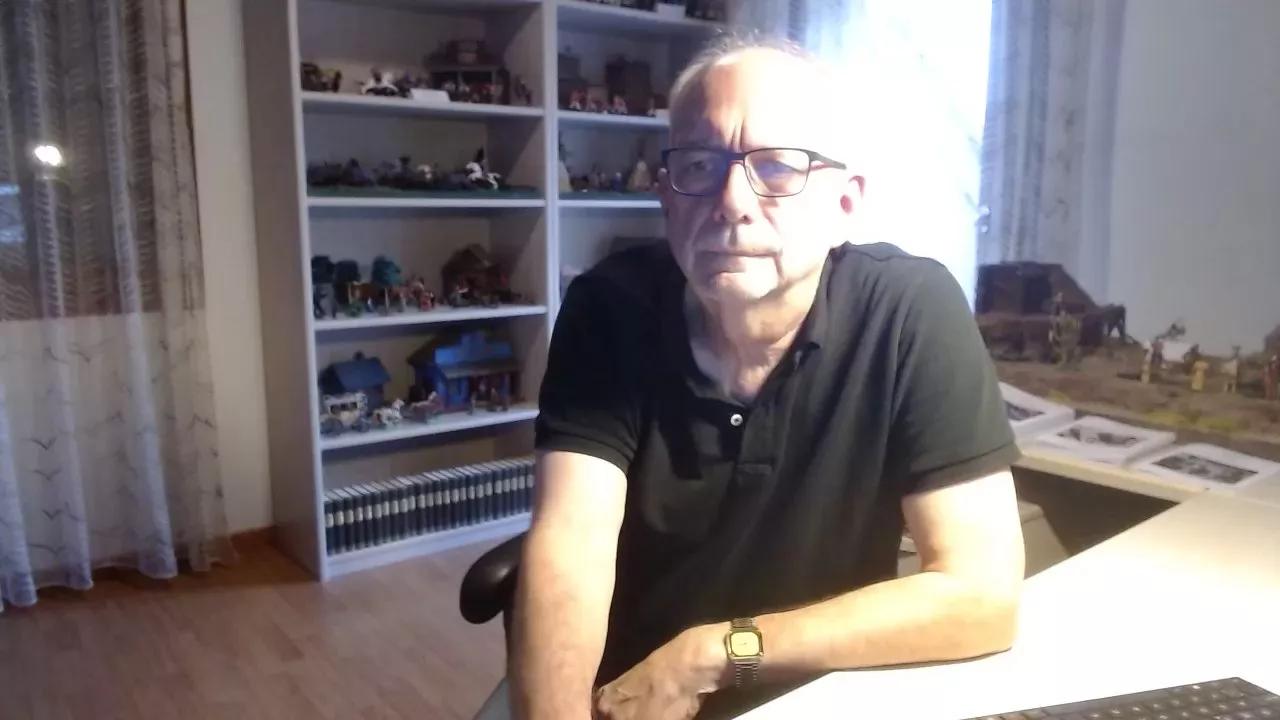 taxidancer1 on Cam4 