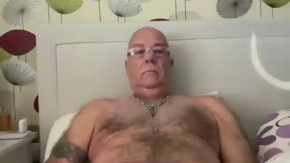 The_helmet7 on Cam4 