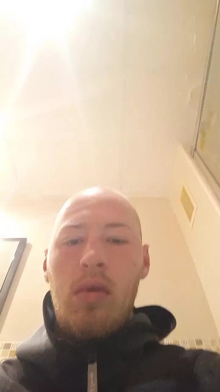 theNormalblondy on Cam4 