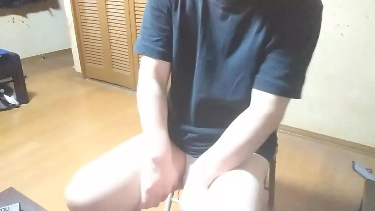 Offline tomoyuki on Cam4