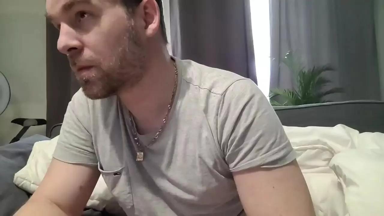 tomsauwer on Cam4 