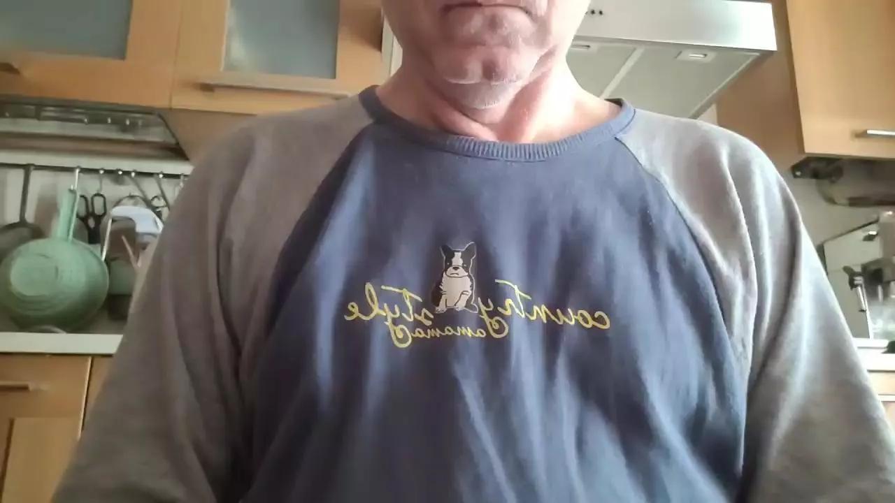 wolf_free on Cam4 